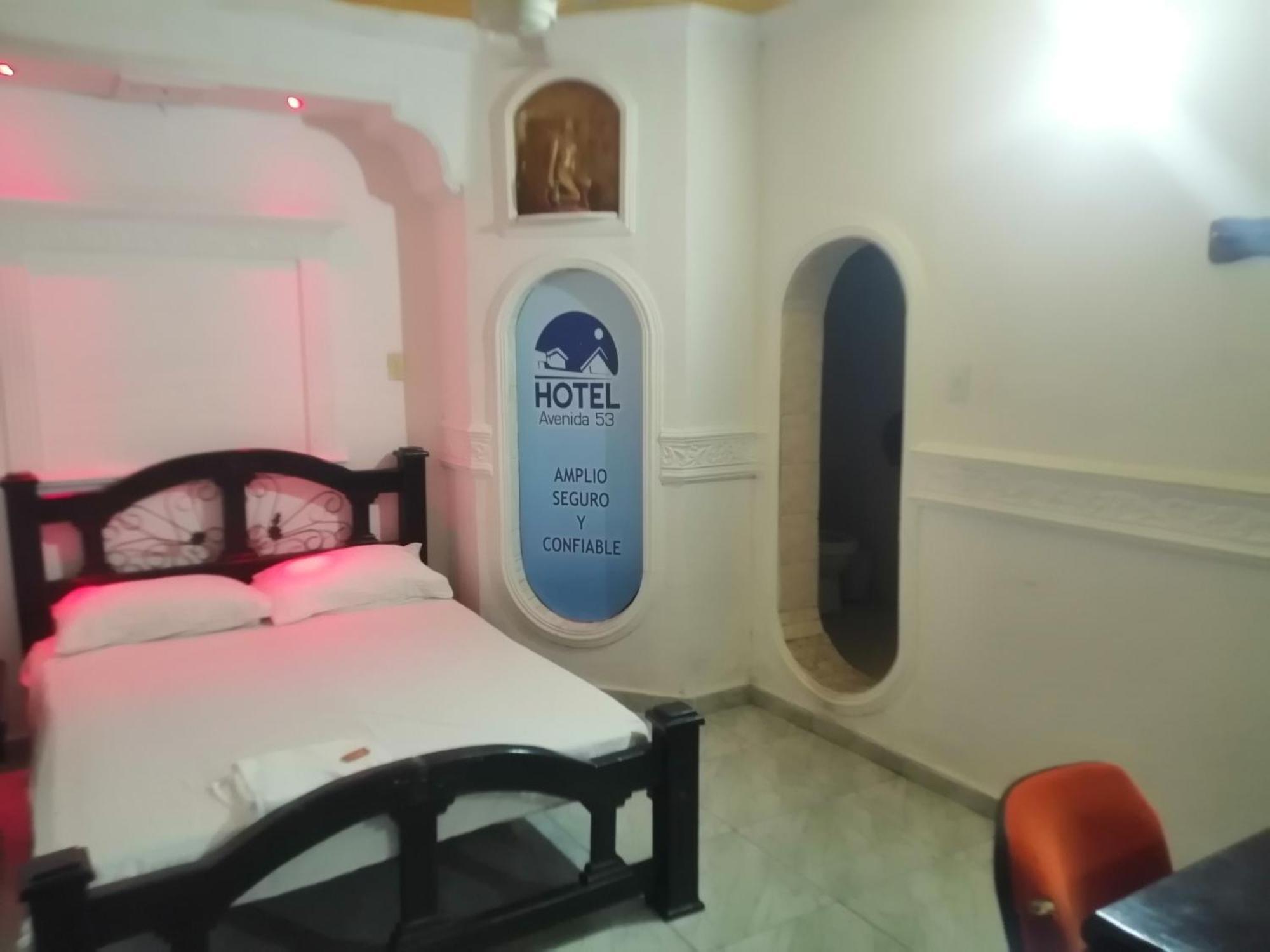 Hotel Avenida53 バランキージャ エクステリア 写真